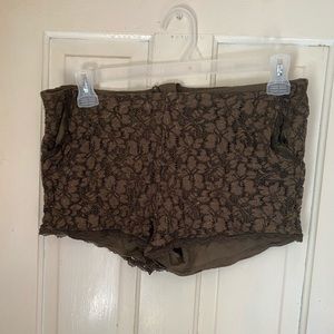 Olive green lace zip up short shorts